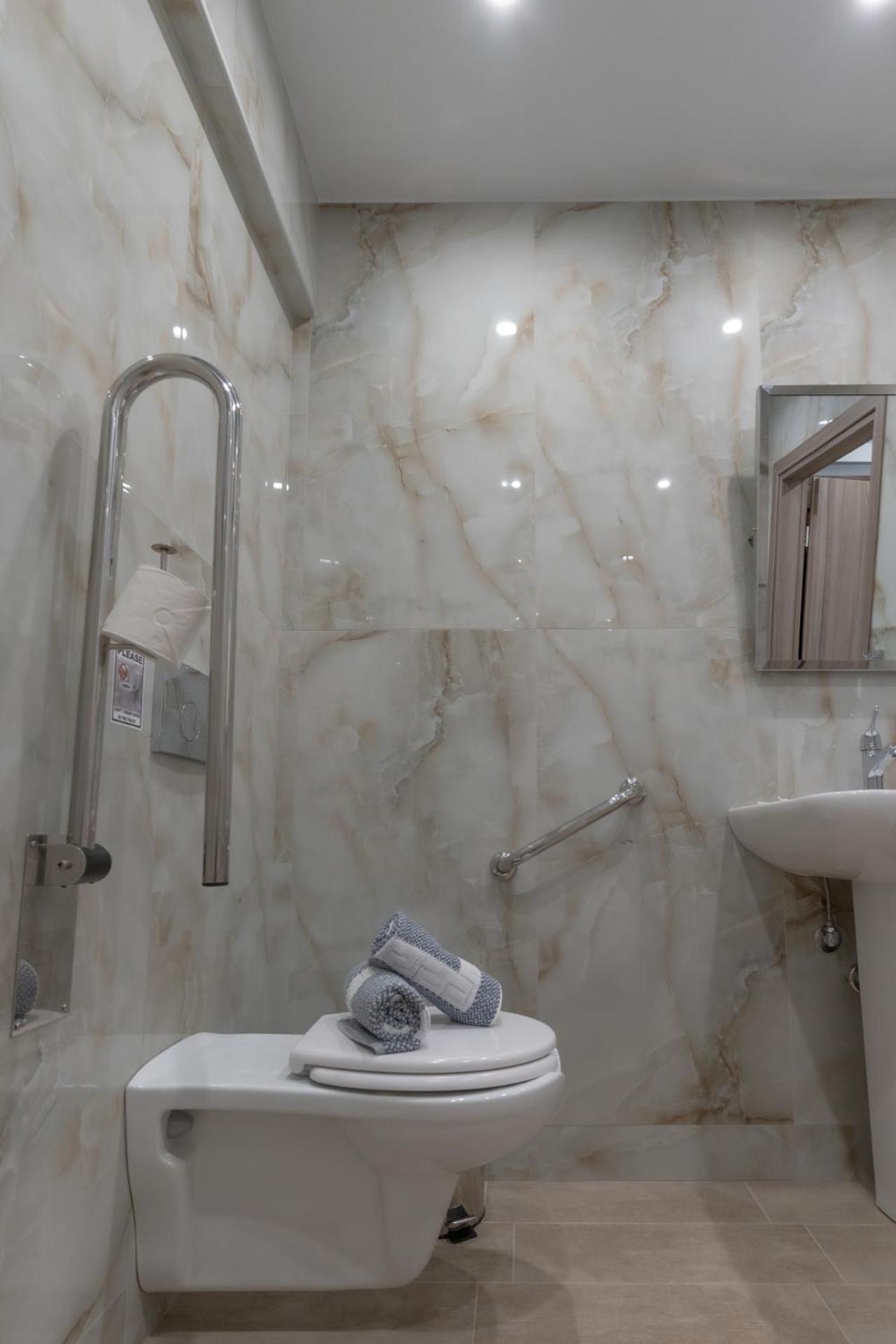 Sunshine Rooms And Suites Неа-Врасна Екстер'єр фото