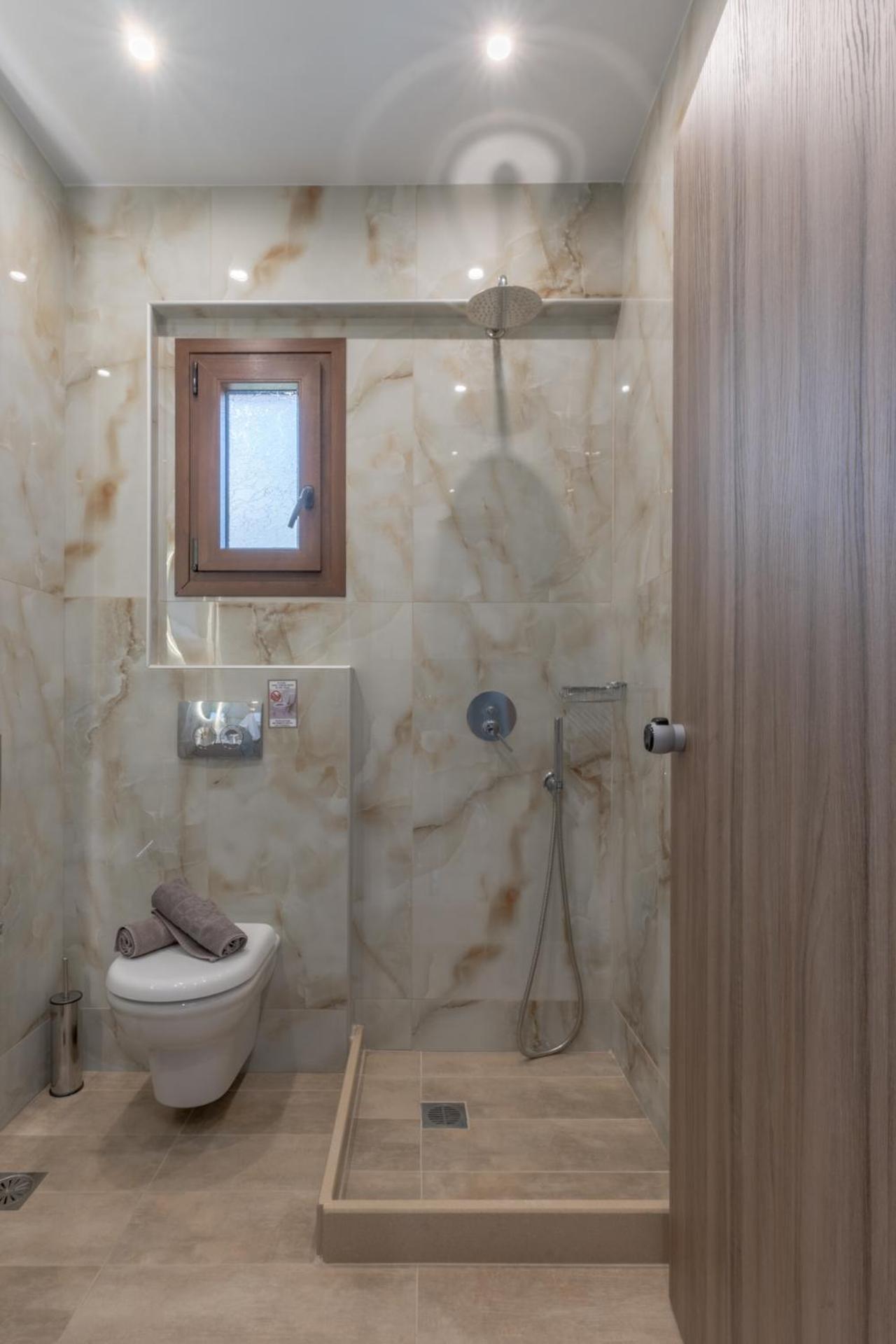 Sunshine Rooms And Suites Неа-Врасна Екстер'єр фото